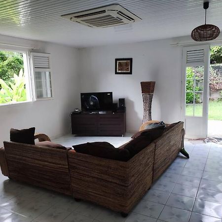 Villa Familiale Avec Piscine Le Marin Luaran gambar